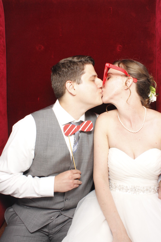 Paso Robles Golf Club Dinilov Wedding Snap Cubby Photo Booth Epic Entertainment